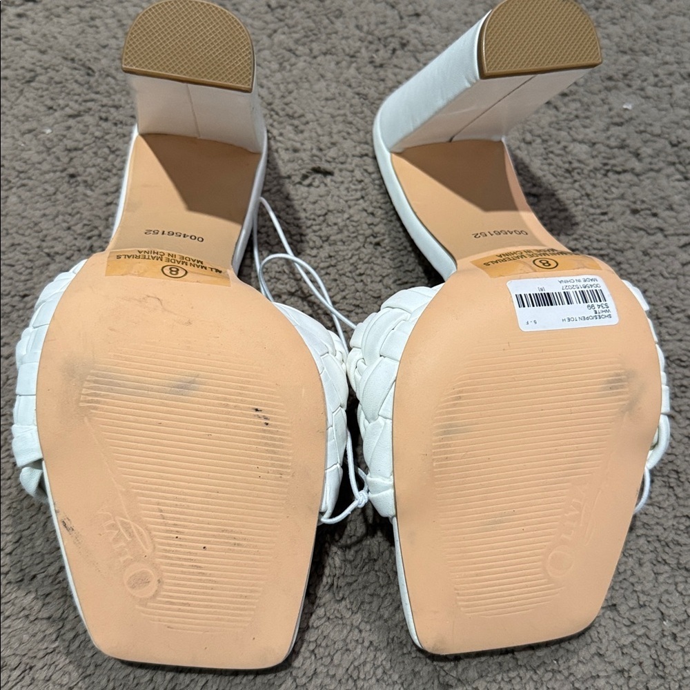 NWT Olivia Jaymes white square toe braided chunky heels Size 8 - Picture 3 of 6
